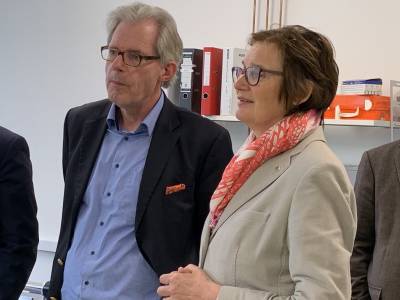 Die CDU-Bundestagsageordnete und Kreisvorsitzende Sybille Benning betonte die herausragende Bedeutung des Nanobioanalytik-Clusters f�r M�nster